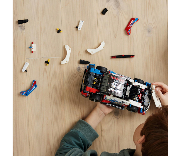 LEGO Technic 42153 Nowy Chevrolet Camaro ZL1 z serii NASCAR® - 1091322 - zdjęcie 5